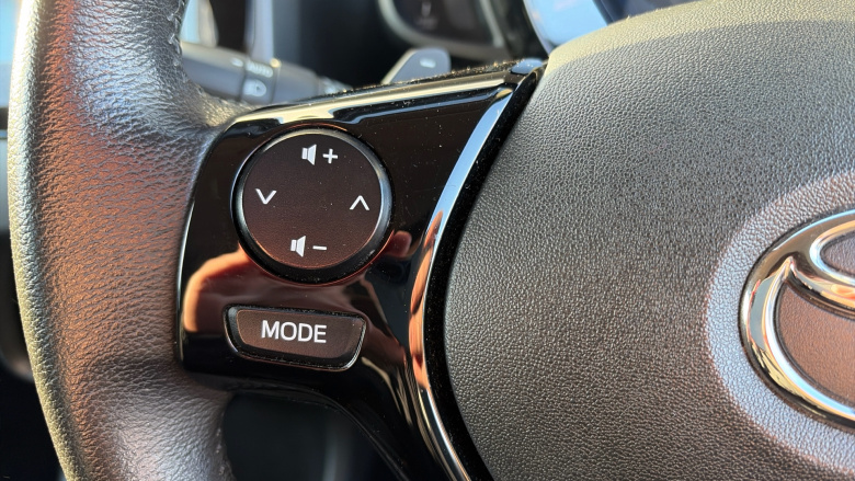 Toyota Aygo 1.0 VVT-i X-Clusiv 5dr x-shift Petrol Hatchback